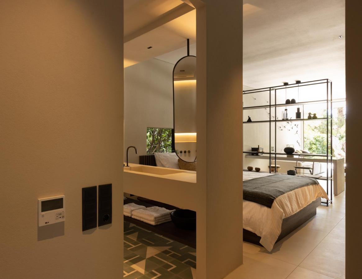 Olea Vouliagmeni Suite Athen Exterior foto