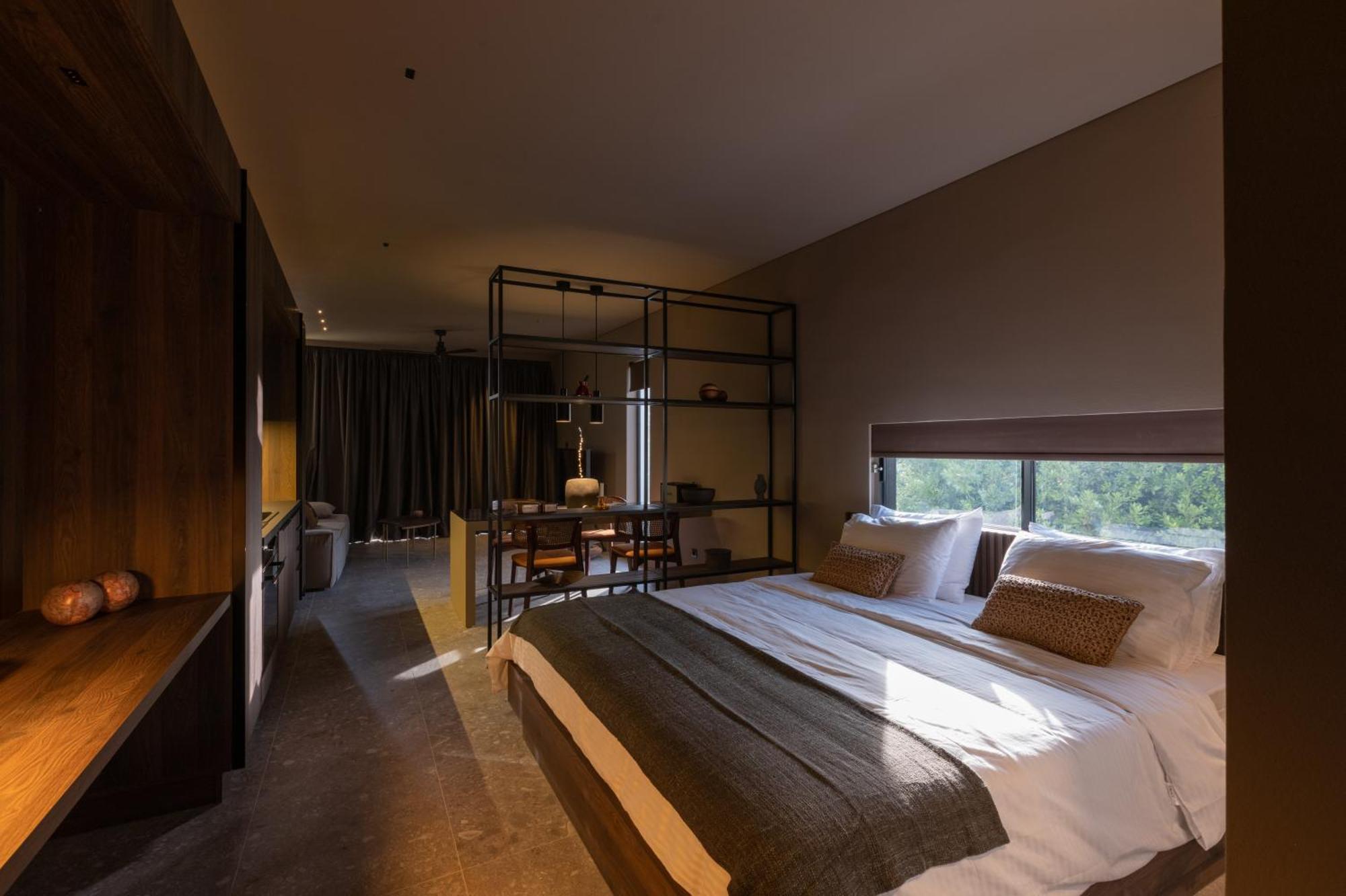 Olea Vouliagmeni Suite Athen Exterior foto