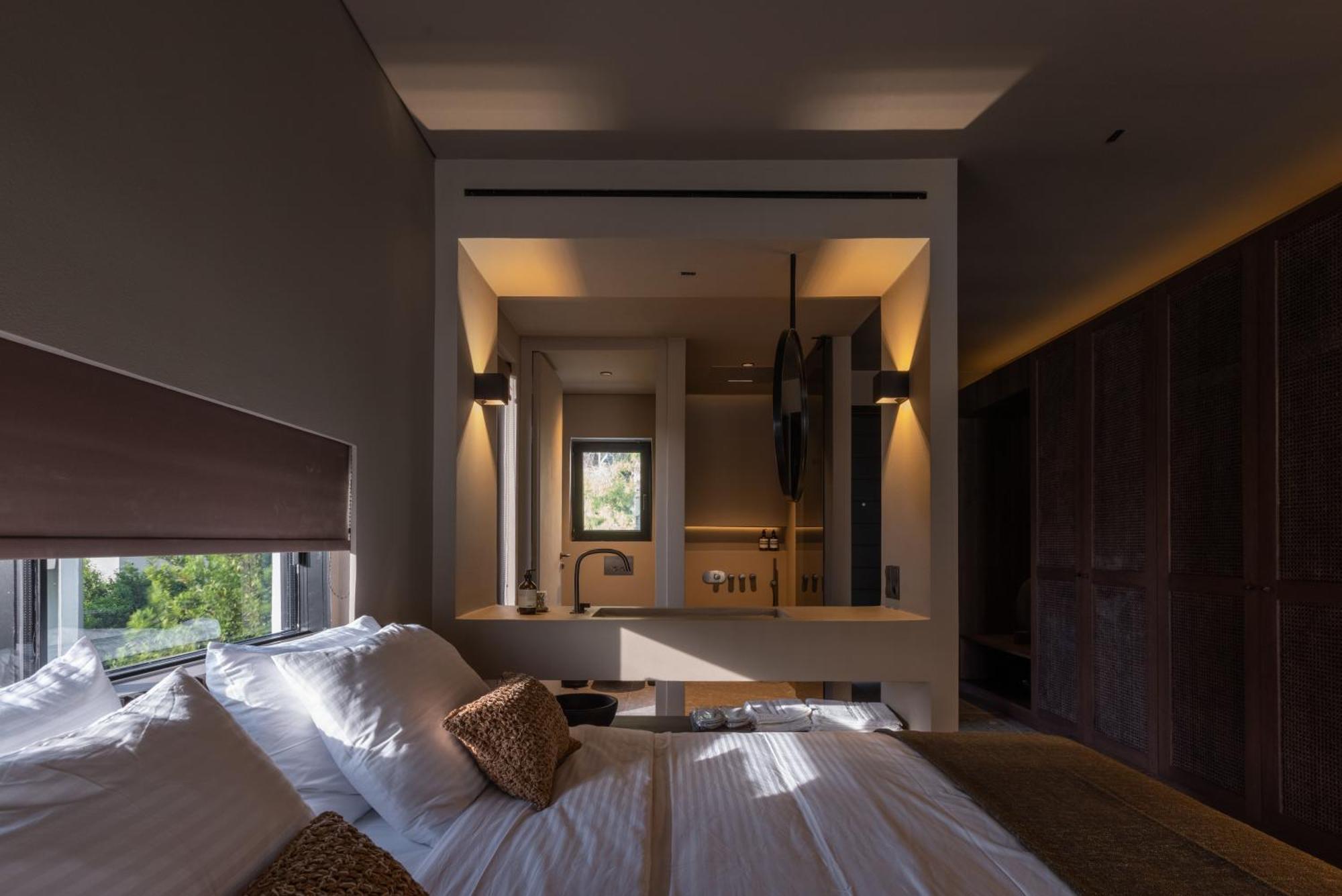 Olea Vouliagmeni Suite Athen Exterior foto